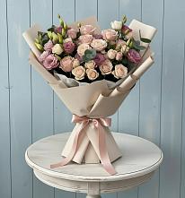 Букет цветов из:  Розы и Лизиантусы в Поселок санатория Озеро Белое