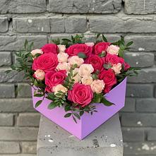 Цветочная композиция из Розы в коробке в Поселок санатория Озеро Белое
