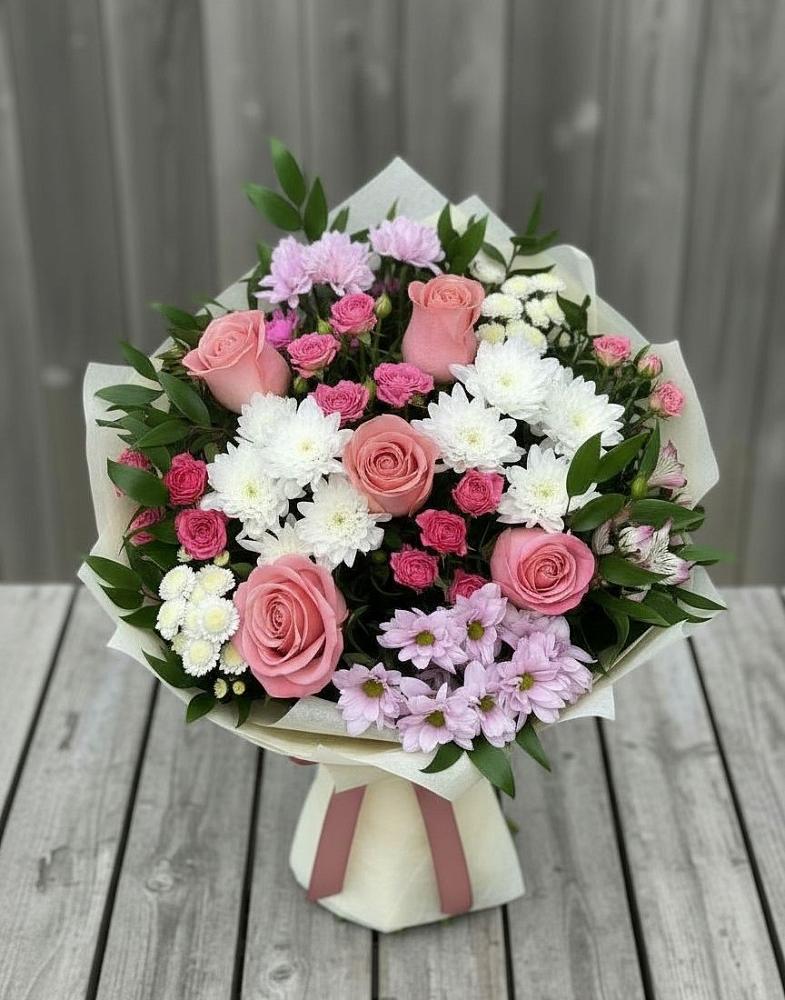 Букет цветов из: Альстромерии, Гвоздики, Розы и Хризантемы в Поселок санатория Озеро Белое