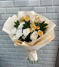 Букет цветов из:  Розы и Хризантемы в Поселок санатория Озеро Белое