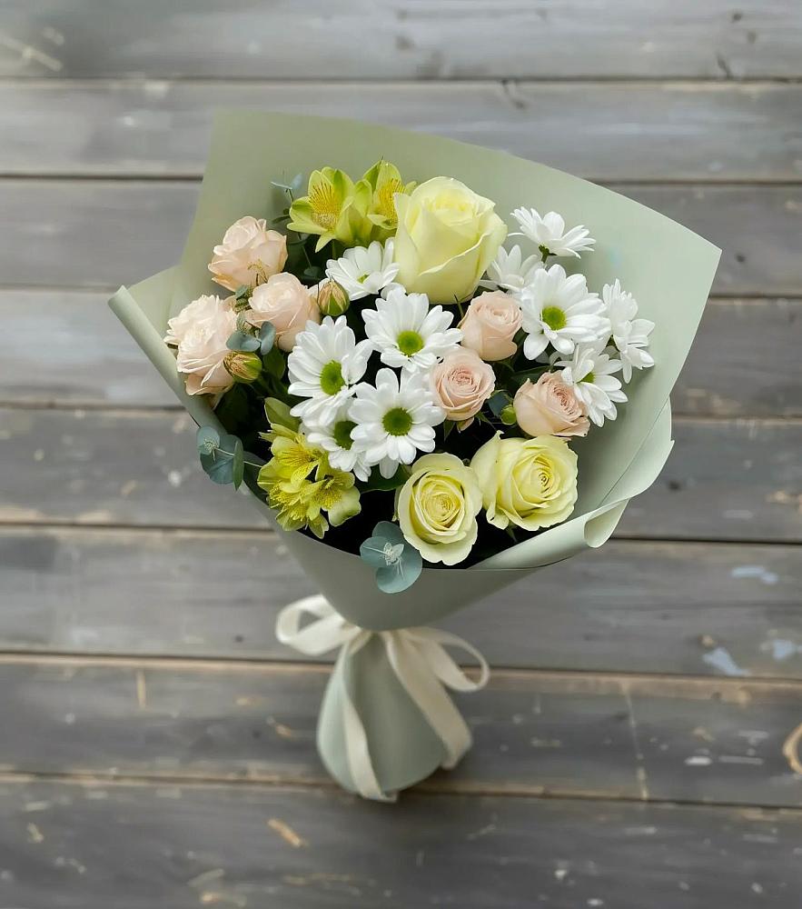 Букет цветов из: Альстромерии, Розы и Хризантемы в Поселок санатория Озеро Белое