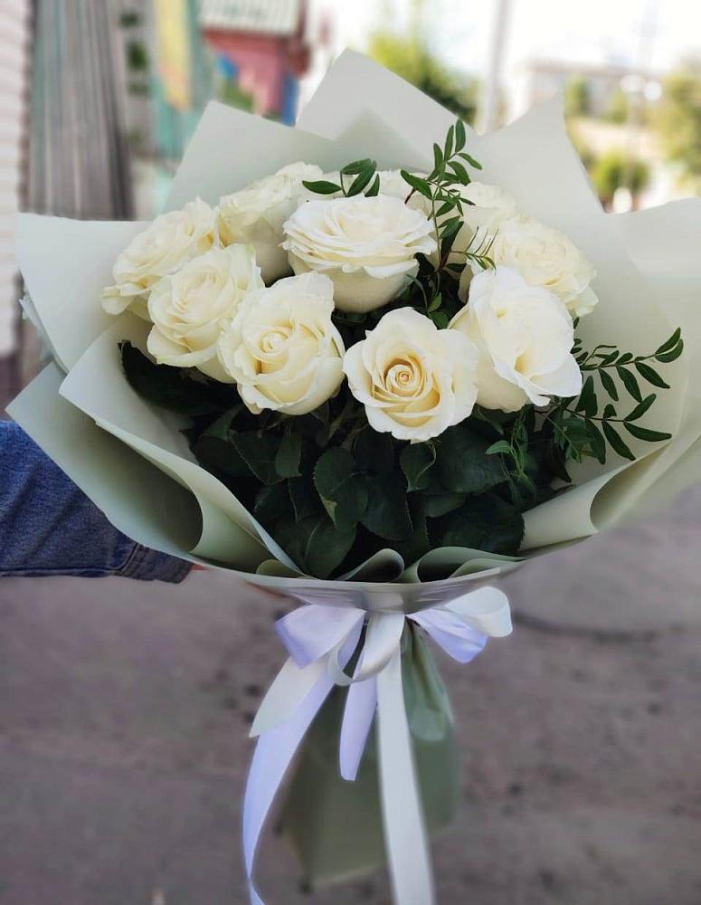 Букет Белые розы Проуд в Поселок санатория Озеро Белое
