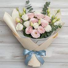 Букет цветов из:  Лизиантусы в Поселок санатория Озеро Белое