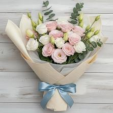 Букет цветов из:  Лизиантусы в Поселок санатория Озеро Белое