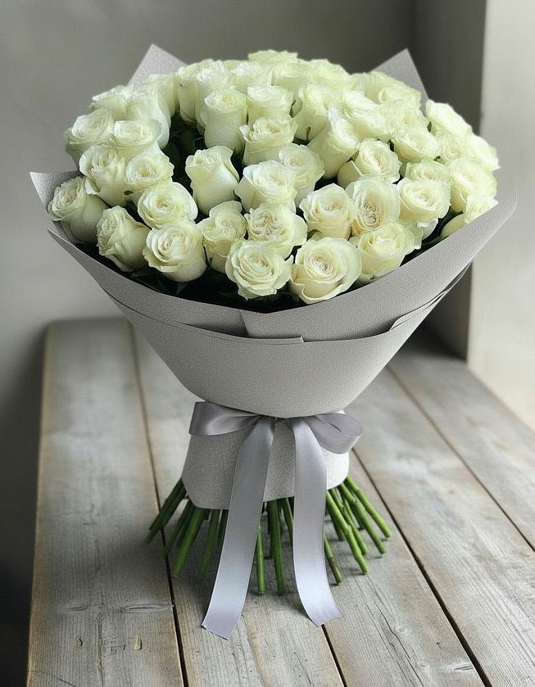 Букет 35 Белых роз в Поселок санатория Озеро Белое