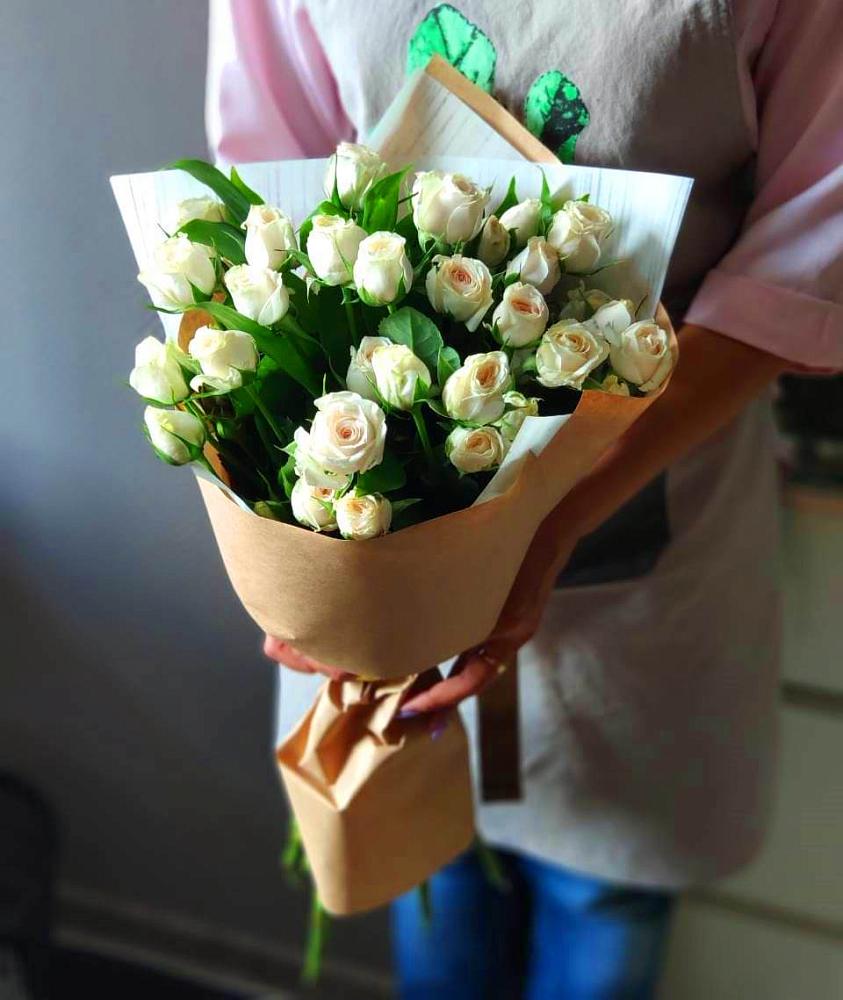 Букет цветов из: Розы в Поселок санатория Озеро Белое