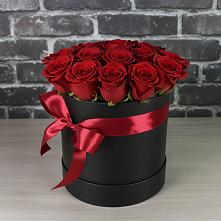 Цветочная композиция из Розы в шляпной коробке в Поселок санатория Озеро Белое