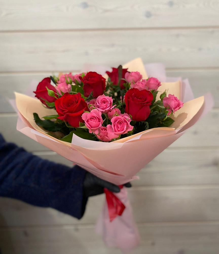 Букет цветов из: Розы в Поселок санатория Озеро Белое