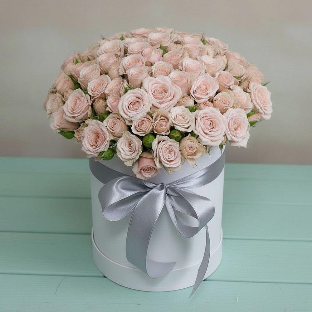 Цветочная композиция из Розы в шляпной коробке в Поселок санатория Озеро Белое